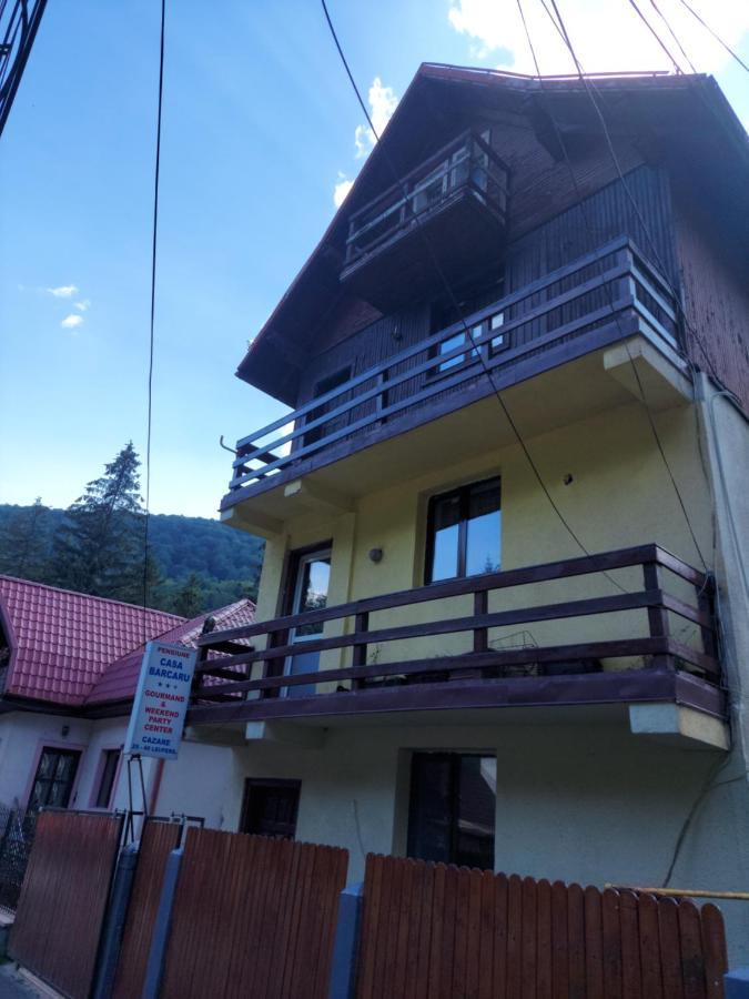 Pensiune Casa Barcaru Азуга Екстер'єр фото